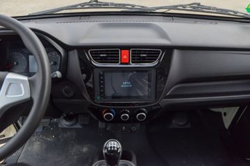 ��������M2 2.3L���� 100���� ������5�� 3.6�׵�������΢��ͼƬ