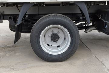 ��������M2 2.3L���� 100���� ������5�� 3.6�׵�������΢��ͼƬ