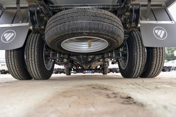 ��������M2 2.3L���� 100���� ������5�� 3.6�׵�������΢��ͼƬ