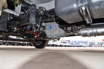 ��������M2 2.3L���� 100���� ������5�� 3.6�׵�������΢��ͼƬ