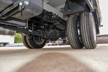 ��������M2 2.3L���� 100���� ������5�� 3.6�׵�������΢��ͼƬ