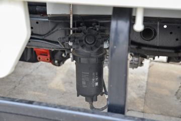 ��������M2 2.3L���� 100���� ������5�� 3.6�׵�������΢��ͼƬ