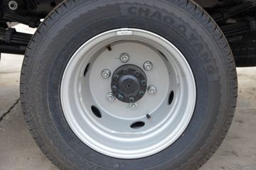 ��������M2 2.3L���� 100���� ������5�� 3.6�׵�������΢��ͼƬ