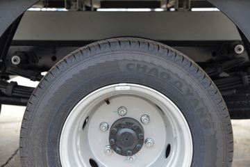 ��������M2 2.3L���� 100���� ������5�� 3.6�׵�������΢��ͼƬ