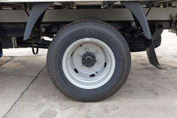 ��������M2 2.3L���� 100���� ������5�� 3.6�׵�������΢��ͼƬ