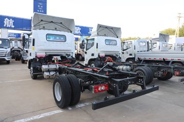 ����ŷ���� ����ES 4.14�׵��Ŵ��綯��ʽ�Ῠ ���׿�111.43kWhͼƬ