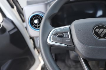 ����ŷ���� ����ES 4.14�׵��Ŵ��綯��ʽ�Ῠ ���׿�111.43kWhͼƬ