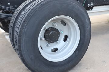����ŷ���� ����ES 4.14�׵��Ŵ��綯��ʽ�Ῠ ���׿�111.43kWhͼƬ