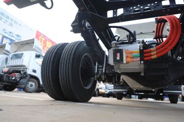 ����ŷ���� ����ES 4.14�׵��Ŵ��綯��ʽ�Ῠ ���׿�111.43kWhͼƬ