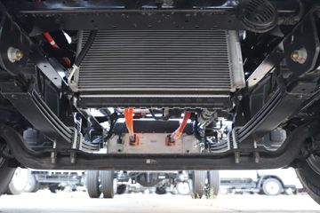 ����ŷ���� ����ES 4.14�׵��Ŵ��綯��ʽ�Ῠ ���׿�111.43kWhͼƬ