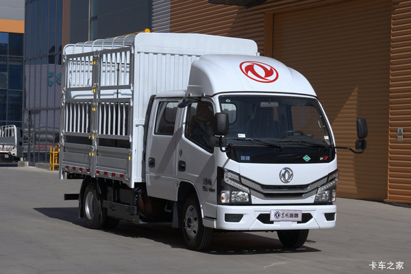 东风途逸T7 Pro 2026款 2.2L CNG 133马力 3.2米双排仓栅式微卡