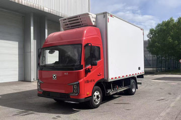 徐工轻卡 汉界 4X2 4.25米单排纯电动换电式冷藏车 瑞浦兰钧112.1kWh