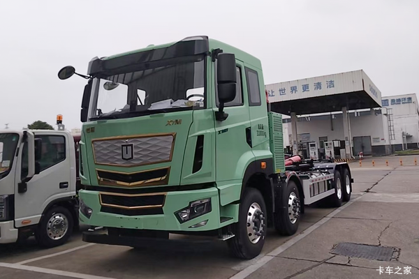 远程X7M 8X4 甲醇插电式增程混合动力车厢可卸式垃圾车 智芯65.126kWh