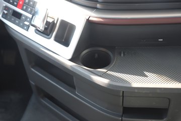 ��������KH 14.5L LNG 610���� 6X4 ����12�� AMT�Զ��� ǣ����ͼƬ
