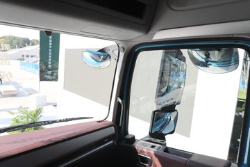��������KH 14.5L LNG 610���� 6X4 ����12�� AMT�Զ��� ǣ����ͼƬ