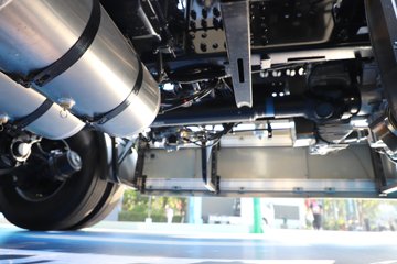 ��������KH 14.5L LNG 610���� 6X4 ����12�� AMT�Զ��� ǣ����ͼƬ