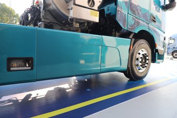 ��������KH 14.5L LNG 610���� 6X4 ����12�� AMT�Զ��� ǣ����ͼƬ