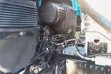 ��������KH 14.5L LNG 610���� 6X4 ����12�� AMT�Զ��� ǣ����ͼƬ
