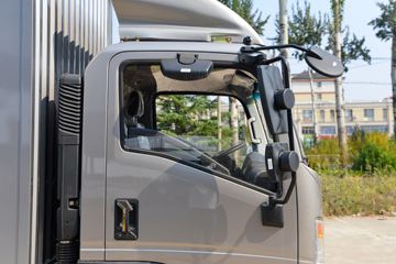 ����HOWO�Ῠ����M2 2.3L���� 148���� ������5�� 4.15�׵�����ʽ�ῨͼƬ