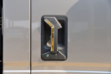 ����HOWO�Ῠ����M2 2.3L���� 148���� ������5�� 4.15�׵�����ʽ�ῨͼƬ