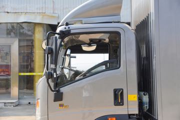 ����HOWO�Ῠ����M2 2.3L���� 148���� ������5�� 4.15�׵�����ʽ�ῨͼƬ