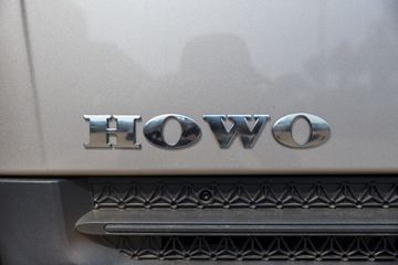 ����HOWO�Ῠ����M2 2.3L���� 148���� ������5�� 4.15�׵�����ʽ�ῨͼƬ