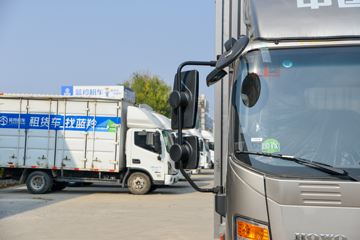 ����HOWO�Ῠ����M2 2.3L���� 148���� ������5�� 4.15�׵�����ʽ�ῨͼƬ