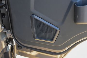 ����HOWO�Ῠ����M2 2.3L���� 148���� ������5�� 4.15�׵�����ʽ�ῨͼƬ