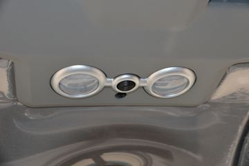 ����HOWO�Ῠ����M2 2.3L���� 148���� ������5�� 4.15�׵�����ʽ�ῨͼƬ