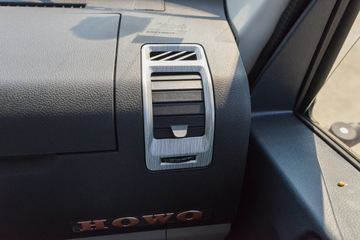 ����HOWO�Ῠ����M2 2.3L���� 148���� ������5�� 4.15�׵�����ʽ�ῨͼƬ