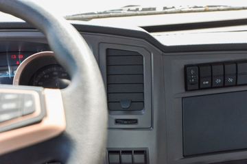 ����HOWO�Ῠ����M2 2.3L���� 148���� ������5�� 4.15�׵�����ʽ�ῨͼƬ