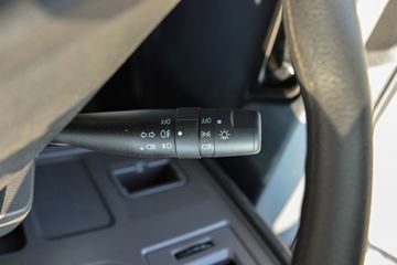 ����HOWO�Ῠ����M2 2.3L���� 148���� ������5�� 4.15�׵�����ʽ�ῨͼƬ