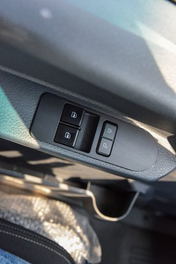 ����HOWO�Ῠ����M2 2.3L���� 148���� ������5�� 4.15�׵�����ʽ�ῨͼƬ
