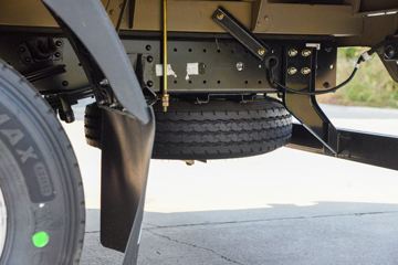 ����HOWO�Ῠ����M2 2.3L���� 148���� ������5�� 4.15�׵�����ʽ�ῨͼƬ