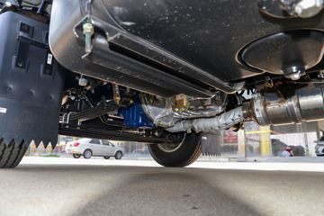 ����HOWO�Ῠ����M2 2.3L���� 148���� ������5�� 4.15�׵�����ʽ�ῨͼƬ