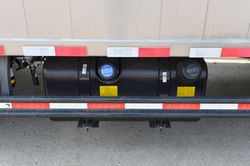 ����HOWO�Ῠ����M2 2.3L���� 148���� ������5�� 4.15�׵�����ʽ�ῨͼƬ
