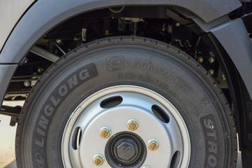 ����HOWO�Ῠ����M2 2.3L���� 148���� ������5�� 4.15�׵�����ʽ�ῨͼƬ