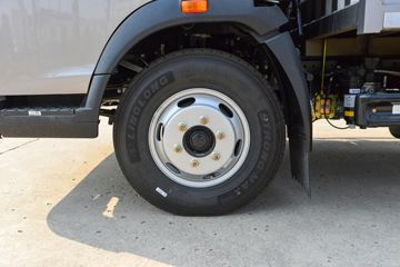 ����HOWO�Ῠ����M2 2.3L���� 148���� ������5�� 4.15�׵�����ʽ�ῨͼƬ