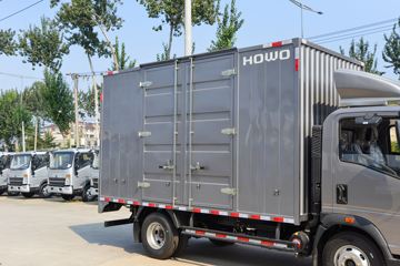 ����HOWO�Ῠ����M2 2.3L���� 148���� ������5�� 4.15�׵�����ʽ�ῨͼƬ