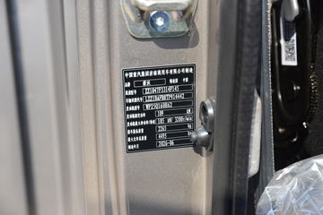 ����HOWO�Ῠ����M2 2.3L���� 148���� ������5�� 4.15�׵�����ʽ�ῨͼƬ