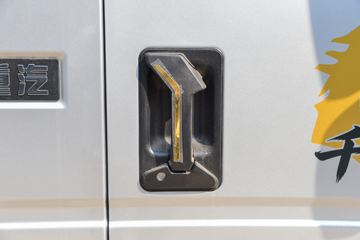 ����HOWO�Ῠ����M3 2.3L���� 148���� ������8�� 4.15���Ű������ῨͼƬ
