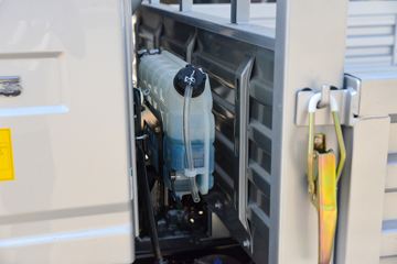 ����HOWO�Ῠ����M3 2.3L���� 148���� ������8�� 4.15���Ű������ῨͼƬ