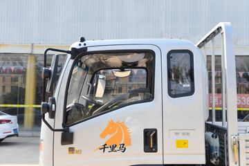 ����HOWO�Ῠ����M3 2.3L���� 148���� ������8�� 4.15���Ű������ῨͼƬ