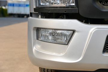 ����HOWO�Ῠ����M3 2.3L���� 148���� ������8�� 4.15���Ű������ῨͼƬ