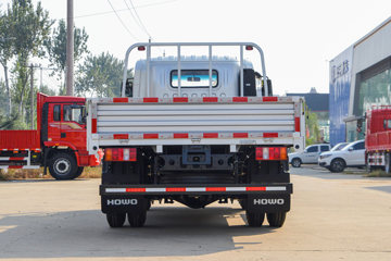 ����HOWO�Ῠ����M3 2.3L���� 148���� ������8�� 4.15���Ű������ῨͼƬ