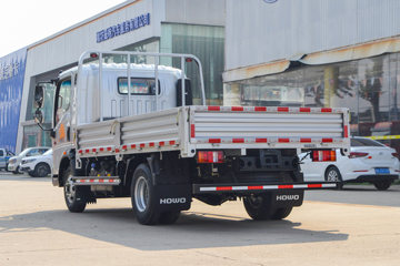 ����HOWO�Ῠ����M3 2.3L���� 148���� ������8�� 4.15���Ű������ῨͼƬ