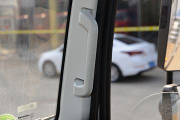 ����HOWO�Ῠ����M3 2.3L���� 148���� ������8�� 4.15���Ű������ῨͼƬ
