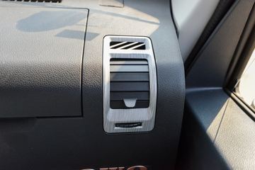 ����HOWO�Ῠ����M3 2.3L���� 148���� ������8�� 4.15���Ű������ῨͼƬ