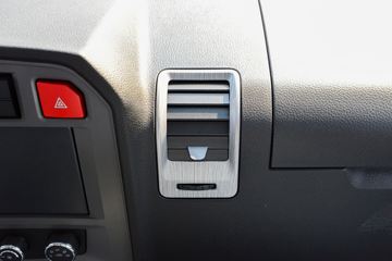 ����HOWO�Ῠ����M3 2.3L���� 148���� ������8�� 4.15���Ű������ῨͼƬ
