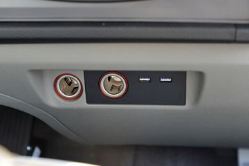 ����HOWO�Ῠ����M3 2.3L���� 148���� ������8�� 4.15���Ű������ῨͼƬ